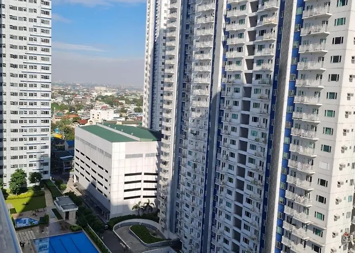 The Grass Residences By Reese T52040 *